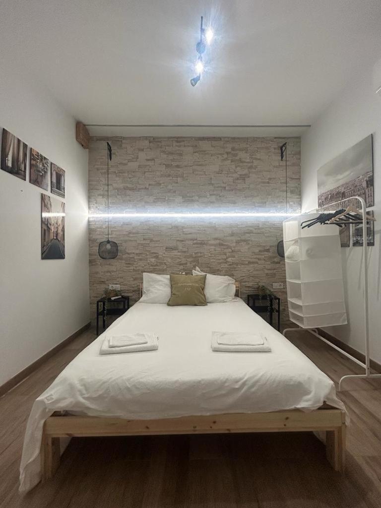 Apartamentos Pino Benidorm Exteriör bild