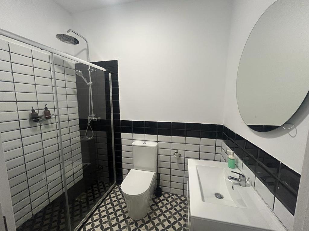 Apartamentos Pino Benidorm Exteriör bild