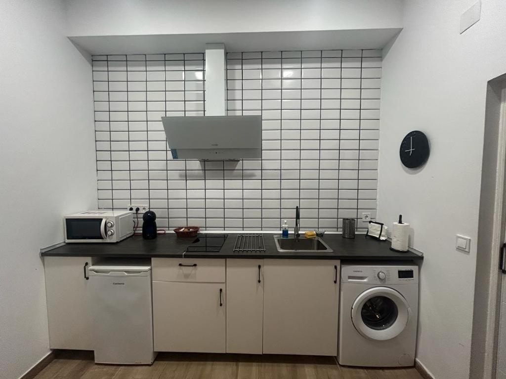 Apartamentos Pino Benidorm Exteriör bild