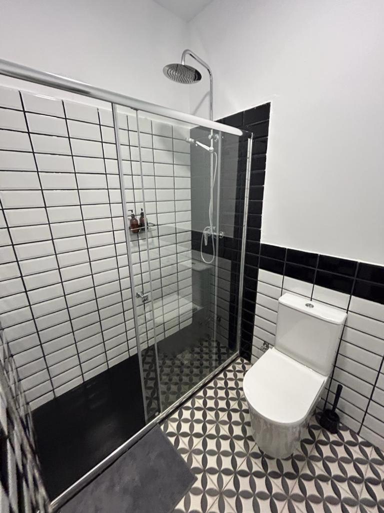 Apartamentos Pino Benidorm Rum bild