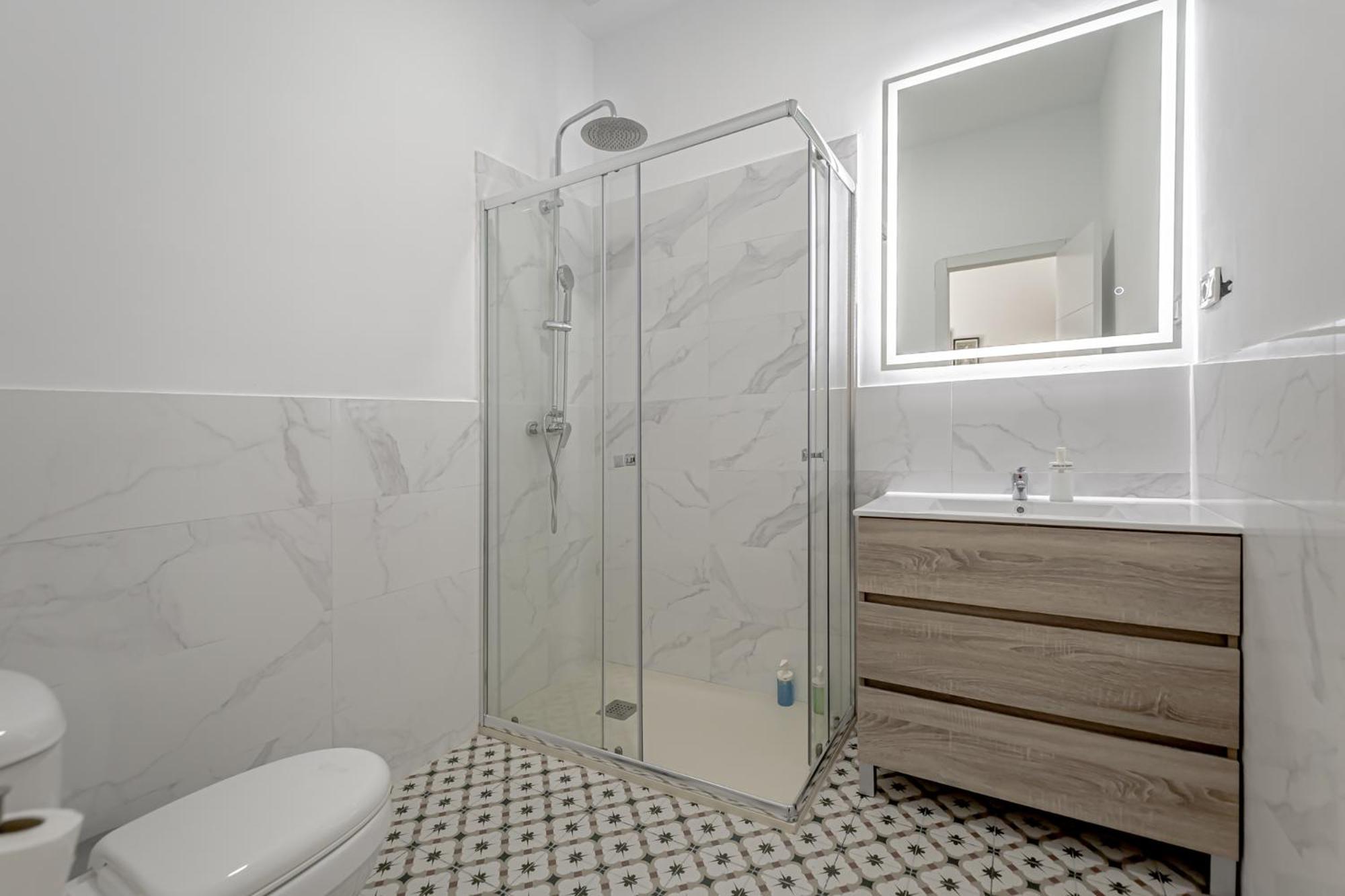 Apartamentos Pino Benidorm Rum bild
