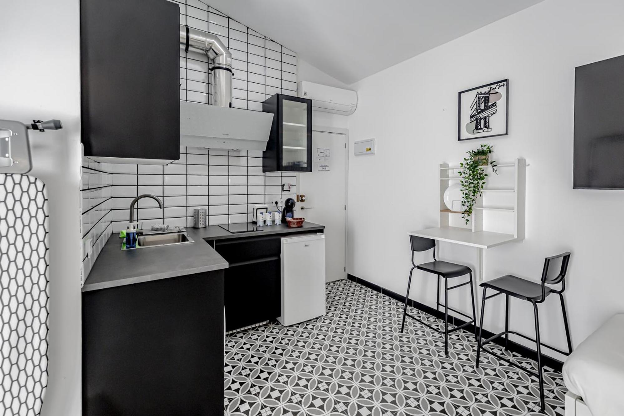 Apartamentos Pino Benidorm Rum bild