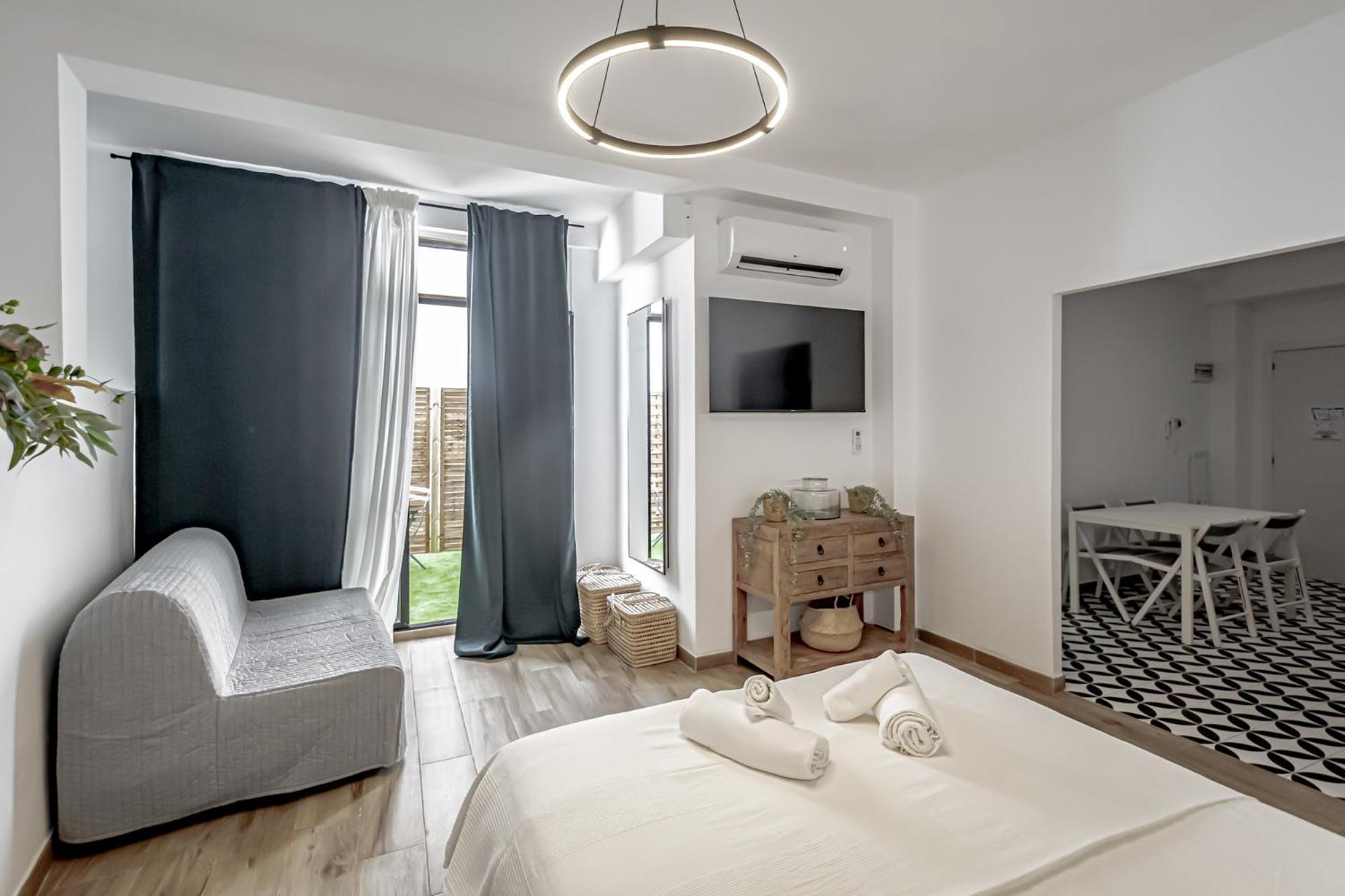 Apartamentos Pino Benidorm Rum bild