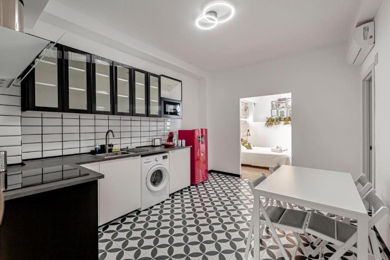 Apartamentos Pino Benidorm Exteriör bild