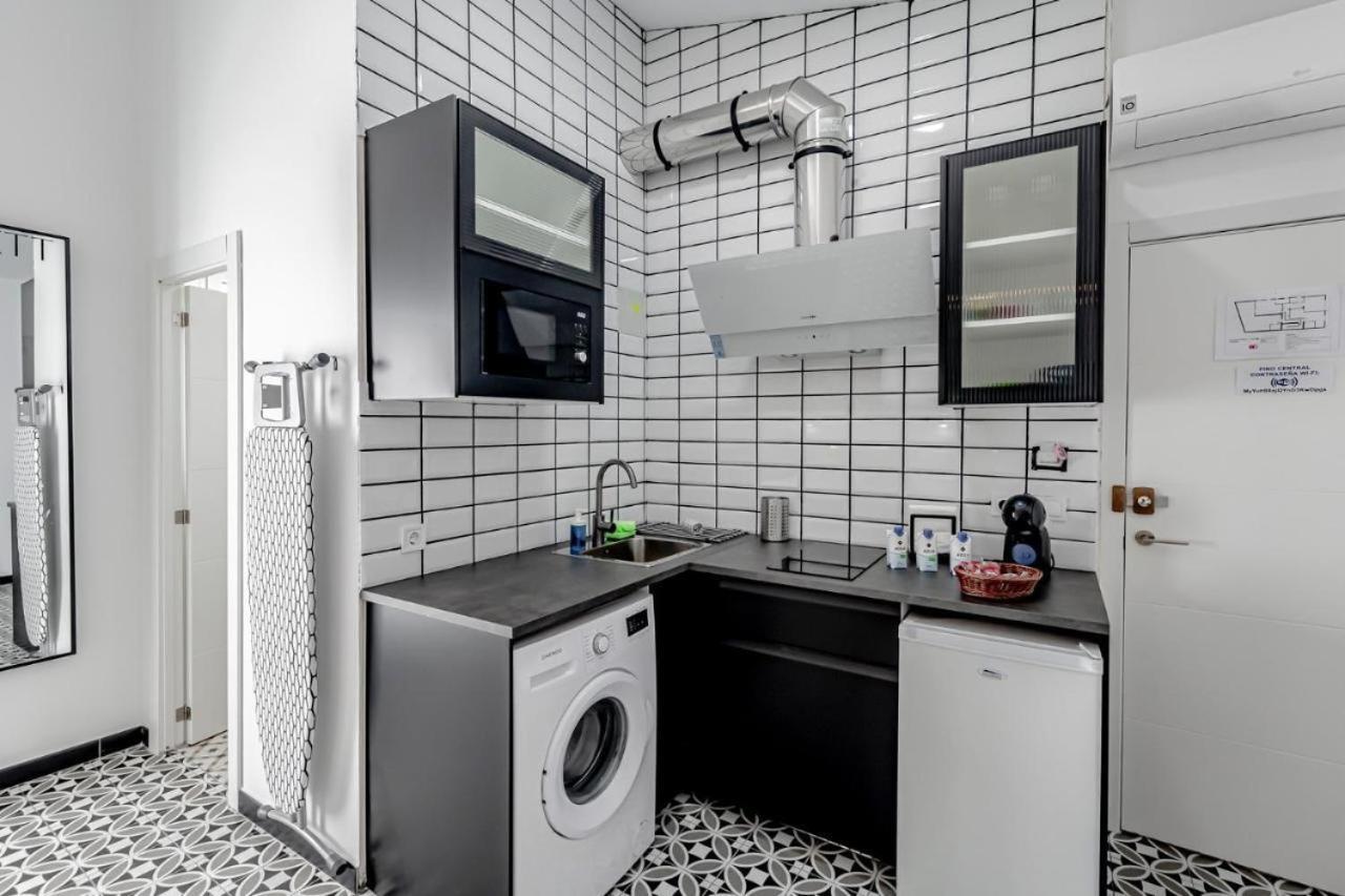 Apartamentos Pino Benidorm Exteriör bild